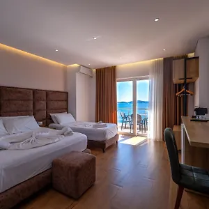 peter-apartments.albaniahotels.org/